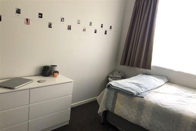 Photo of property in 2/97 Clouston Park Road, Clouston Park, Upper Hutt, 5018