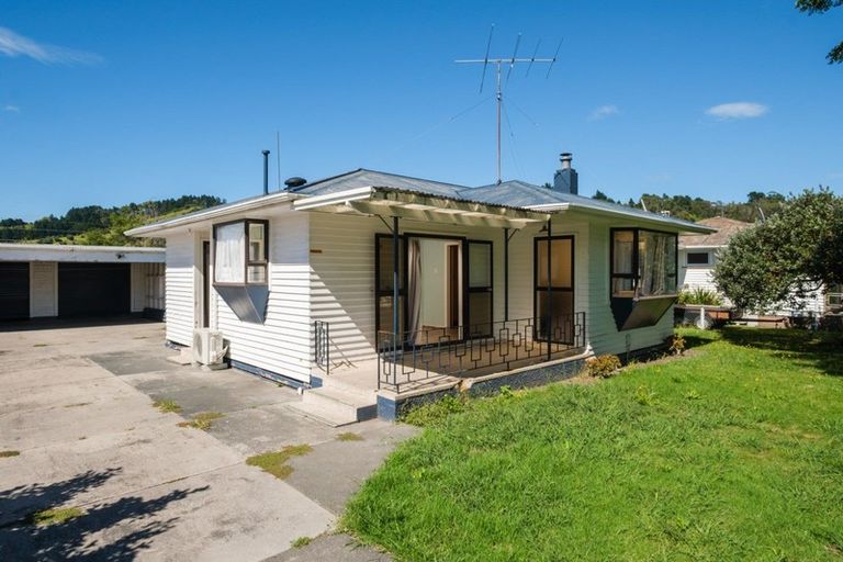 Photo of property in 27 Ropata Street, Kaiti, Gisborne, 4010