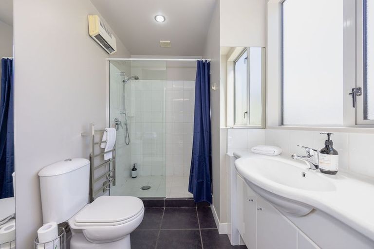 Photo of property in 99 Kings Drive, Wanaka, 9305