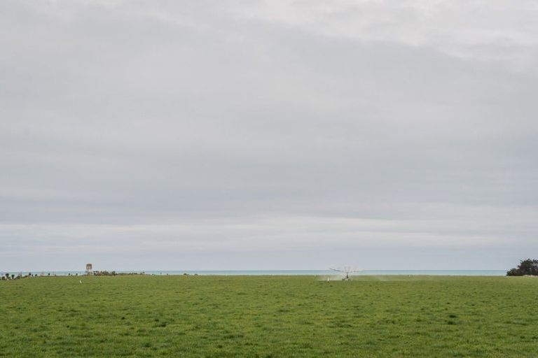 Photo of property in 76 Rangitata Huts Road, Clandeboye, Temuka, 7986