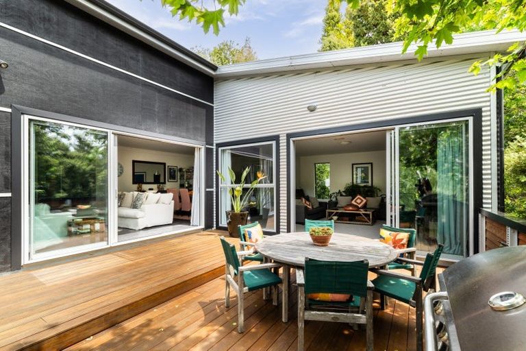 Photo of property in 27a Hikanui Drive, Havelock North, 4130