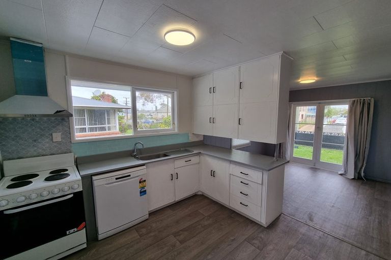 Photo of property in 13 Wroughton Crescent, Otara, Auckland, 2023