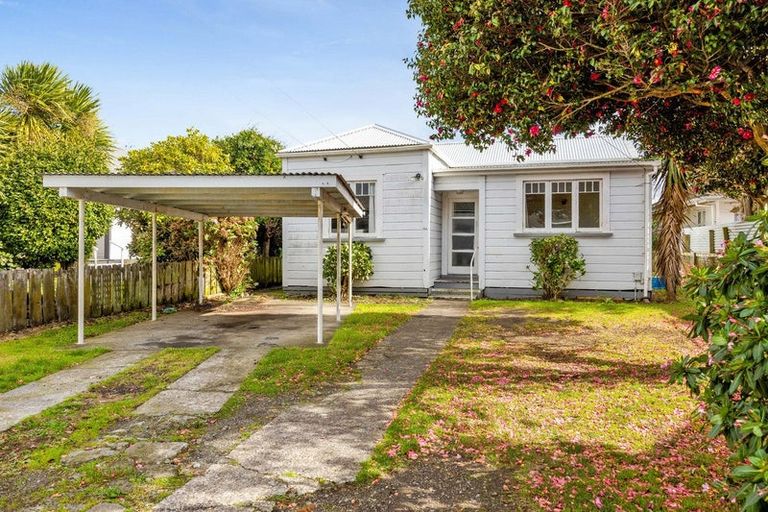 Photo of property in 51a Union Street, Hawera, 4610