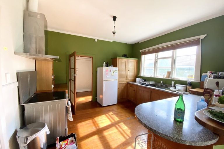 Photo of property in 35 Memorial Avenue, Ilam, Christchurch, 8053