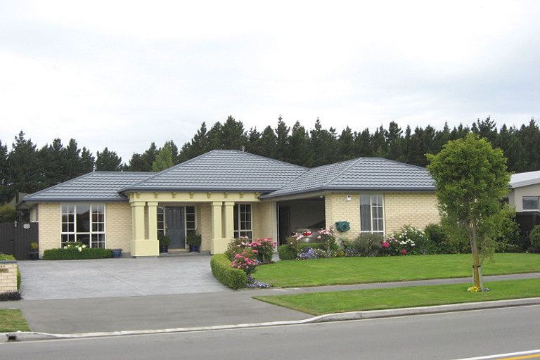 Photo of property in 548 Bower Avenue, Parklands, Christchurch, 8083