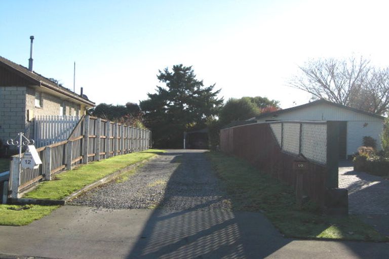Photo of property in 12 Lomax Place, Islington, Christchurch, 8042