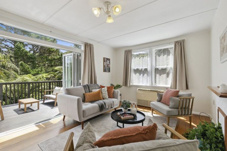 Photo of property in 31 Montgomery Avenue, Karori, Wellington, 6012