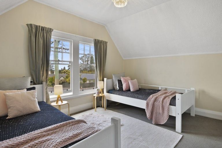 Photo of property in 557 Highgate, Maori Hill, Dunedin, 9010