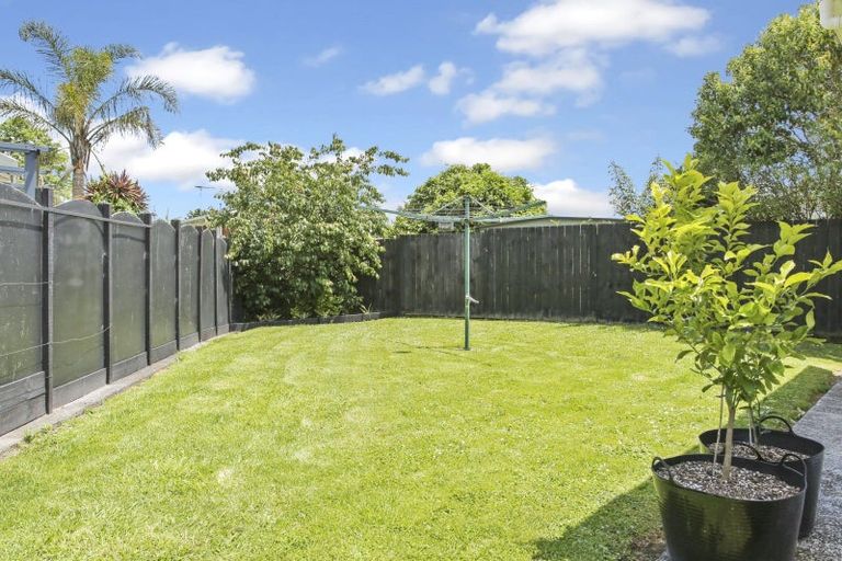 Photo of property in 13 Hanover Place, Pahurehure, Papakura, 2113