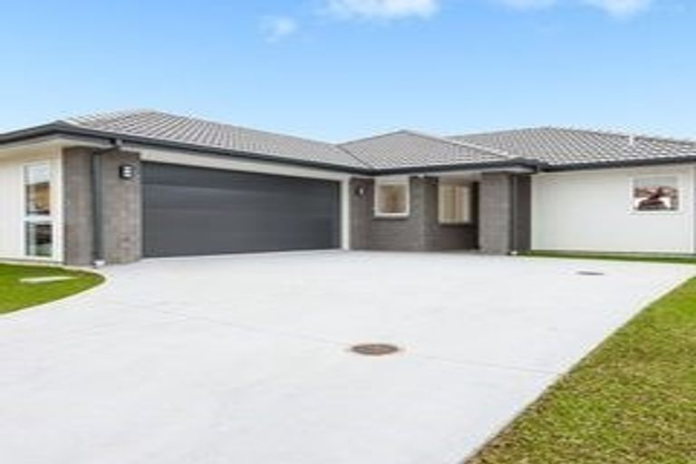 Photo of property in 64b The Boulevard, Papamoa Beach, Papamoa, 3118