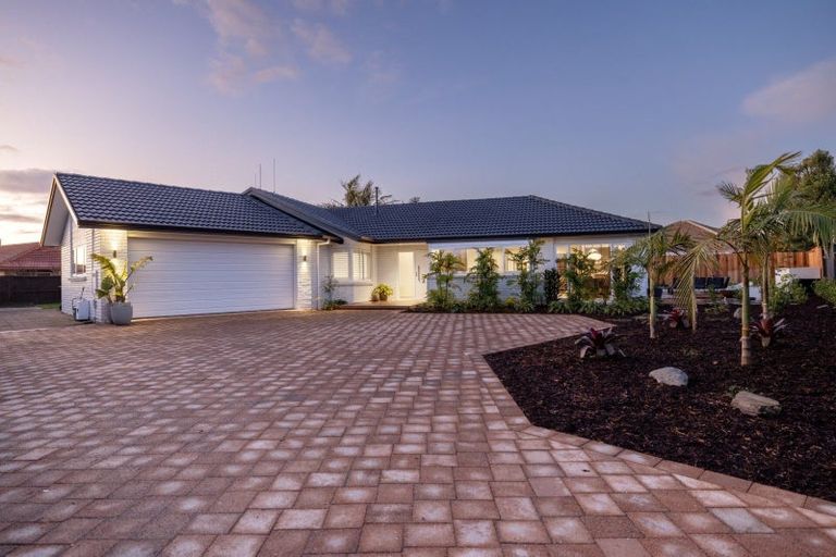 Photo of property in 54 Plateau Heights, Mount Maunganui, 3116