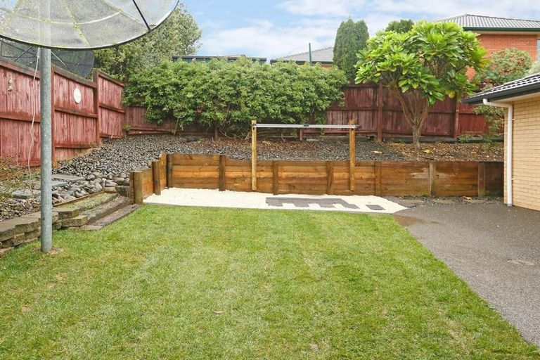 Photo of property in 7 Alderbury Way, Henderson, Auckland, 0612