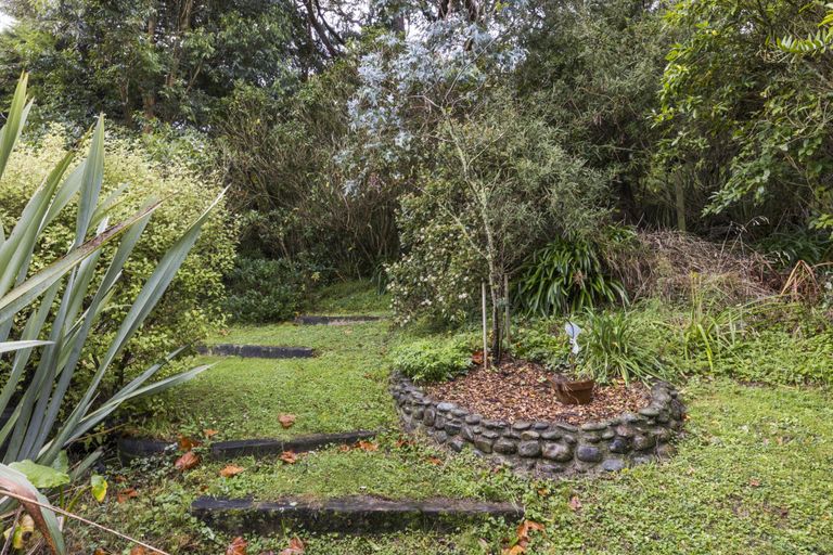 Photo of property in 411 Aokautere Drive, Aokautere, Palmerston North, 4471