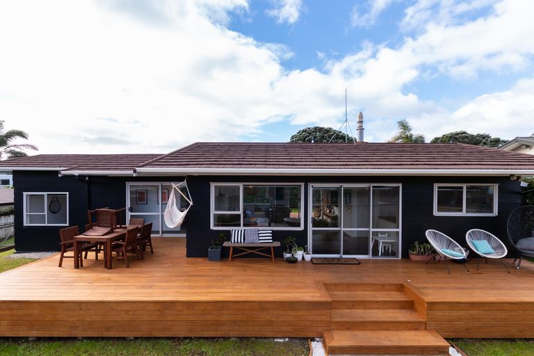Photo of property in 2b Palm Grove, Waihi Beach, 3611