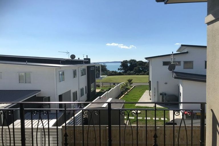 Photo of property in 111 Liberty Crescent, Beachlands, Auckland, 2018