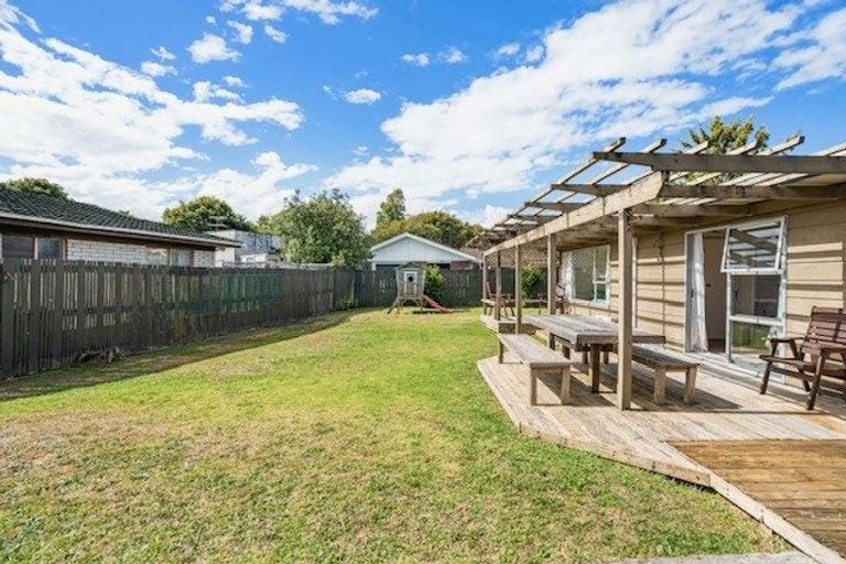 Photo of property in 7 Glengowan Place, Conifer Grove, Takanini, 2112