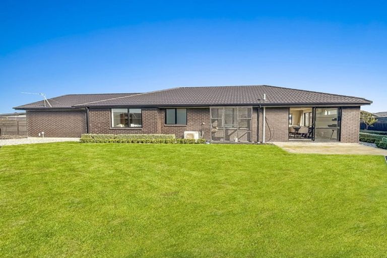 Photo of property in 4 Thomas Ellis Lane, Halswell, Christchurch, 8025