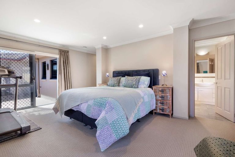 Photo of property in 36 Gibson Place, Papamoa Beach, Papamoa, 3118