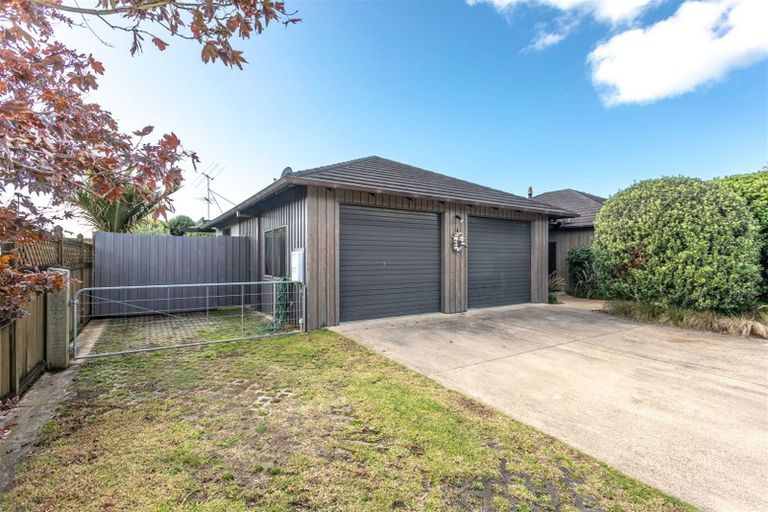 Photo of property in 13 Tudor Grove, Whitianga, 3510