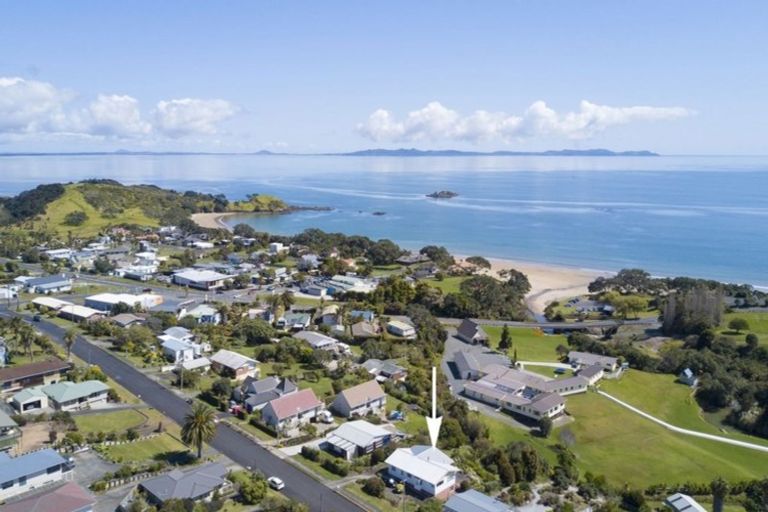 Photo of property in 24 Berghan Road, Coopers Beach, 0420