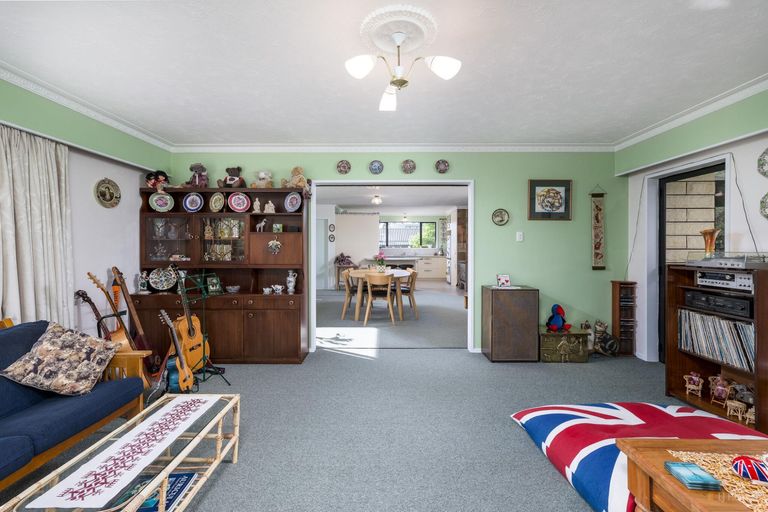 Photo of property in 1 Pitman Place, Waimate, 7924
