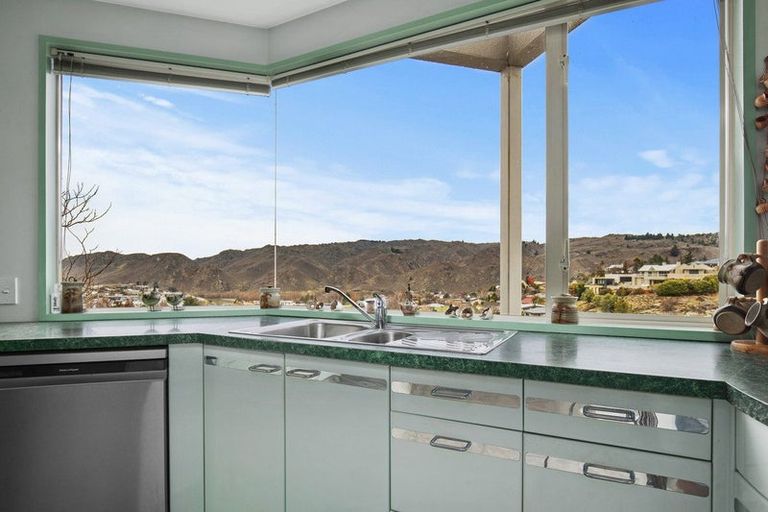 Photo of property in 25 Aronui Road, Bridge Hill, Alexandra, 9320