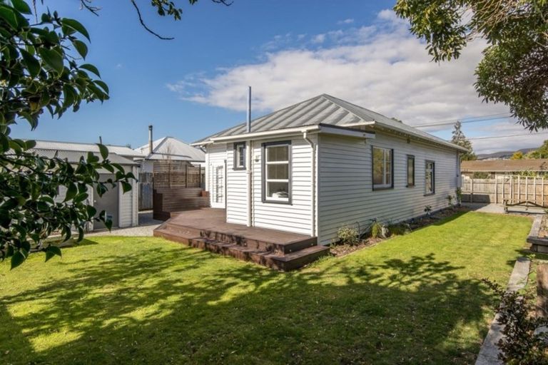 Photo of property in 55 Coronation Street, Spreydon, Christchurch, 8024