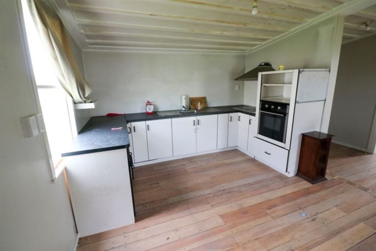 Photo of property in 45 Thyra Street, Dannevirke, 4930