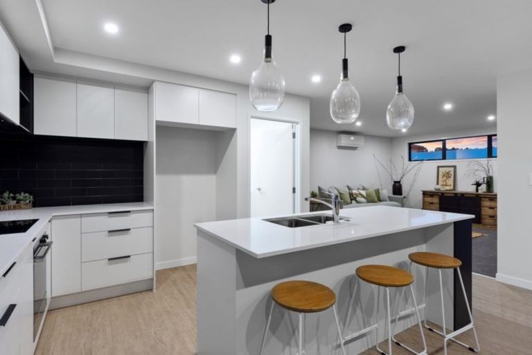 Photo of property in 80 Whakaturou Crescent, Pyes Pa, Tauranga, 3112