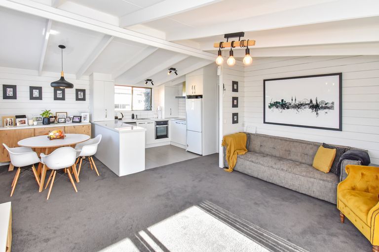 Photo of property in 1/3 Hoylake Place, Wattle Downs, Auckland, 2103