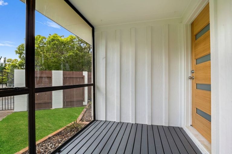 Photo of property in 9 Guernsey Place, Fitzherbert, Palmerston North, 4410