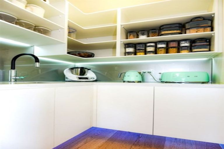 Photo of property in 161 Hackthorne Road, Cashmere, Christchurch, 8022