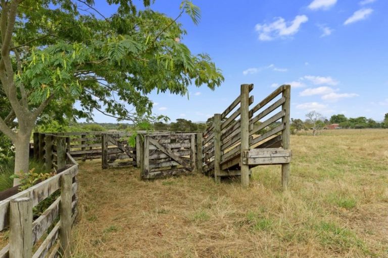 Photo of property in 35 Stirling Street, Te Aroha, 3320