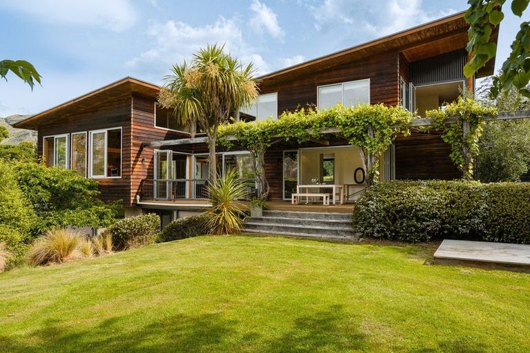 Photo of property in 17 Littles Road, Coronet Peak, Queenstown, 9371