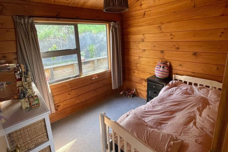 Photo of property in 4 Shackle Lane, Whitby, Porirua, 5024