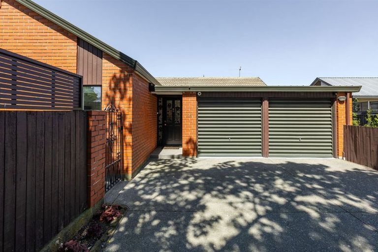 Photo of property in 2/114 Saint James Avenue, Papanui, Christchurch, 8053