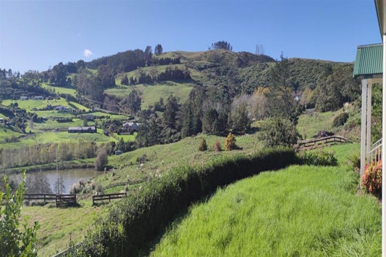 Photo of property in 59 Chamberlain Road, Bombay, 2675