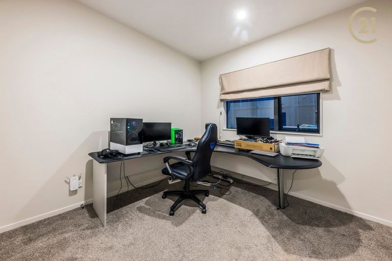 Photo of property in 36 Melgran Avenue, Papakura, 2110