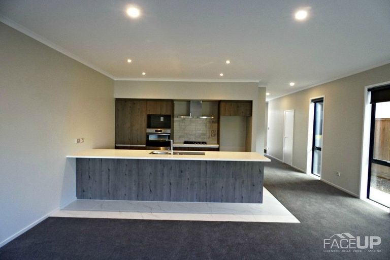 Photo of property in 6 Tuatua Road, Hobsonville, Auckland, 0616