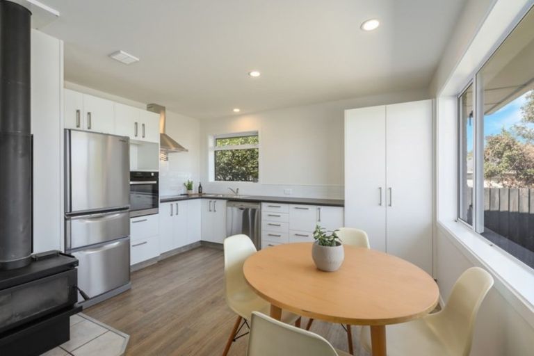 Photo of property in 98 Greenhaven Drive, Burwood, Christchurch, 8083