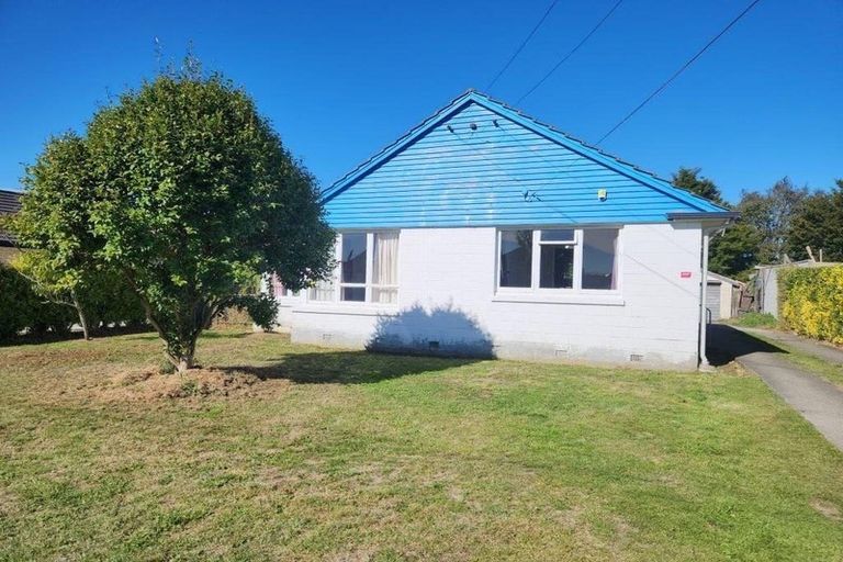 Photo of property in 6 Camden Street, Northcote, Christchurch, 8052