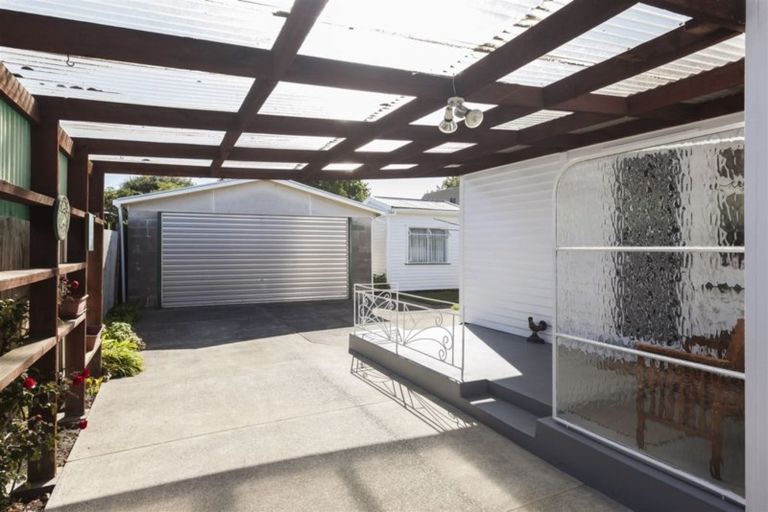 Photo of property in 71 Dacre Street, Linwood, Christchurch, 8062