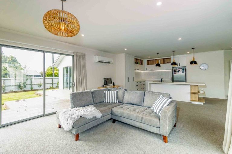 Photo of property in 27 Richard Pearse Drive, Temuka, 7920