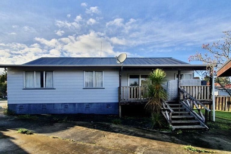 Photo of property in 139 Aviemore Drive, Highland Park, Auckland, 2010