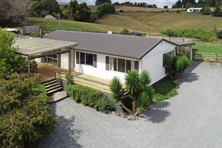 Photo of property in 42 White Road, Hunua, Papakura, 2583