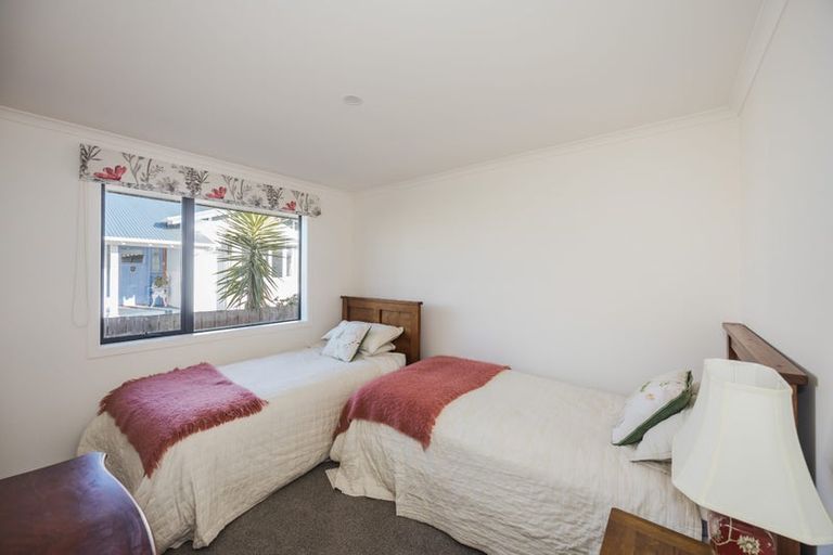 Photo of property in 6 Mersey Street, South Hill, Oamaru, 9400