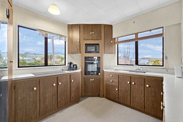 Photo of property in 4 Leith Road, Owhata, Rotorua, 3010