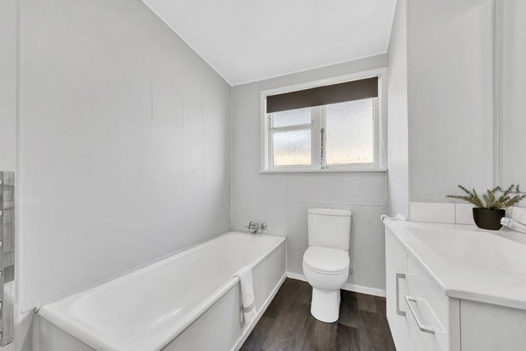 Photo of property in 12 Randolph Street, Woolston, Christchurch, 8062