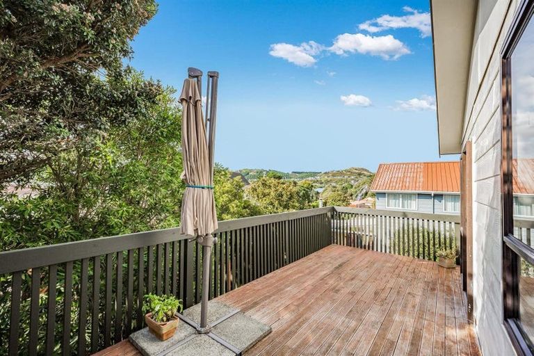 Photo of property in 6 The Mainsail, Whitby, Porirua, 5024