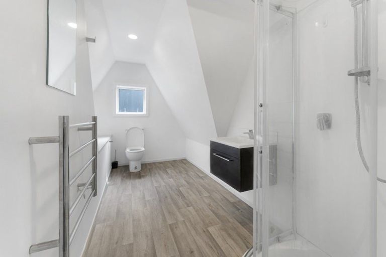 Photo of property in 40 Avalon Crescent, Fernhill, Queenstown, 9300